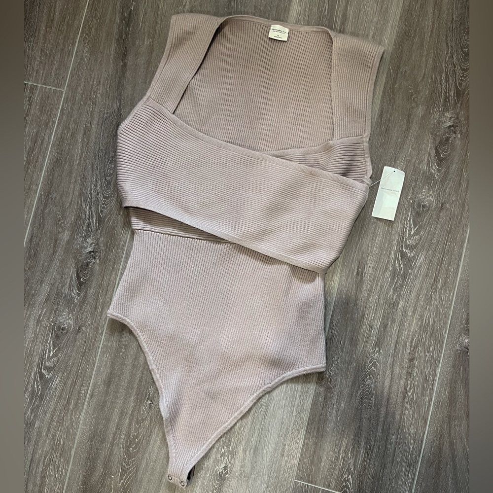 NWT Abercrombie & Fitch taupe ribbed tank bodysuit